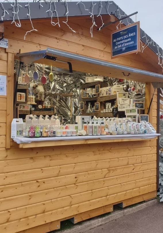 Chalet Au Pays des Ânes au marché de Noël d'Annecy